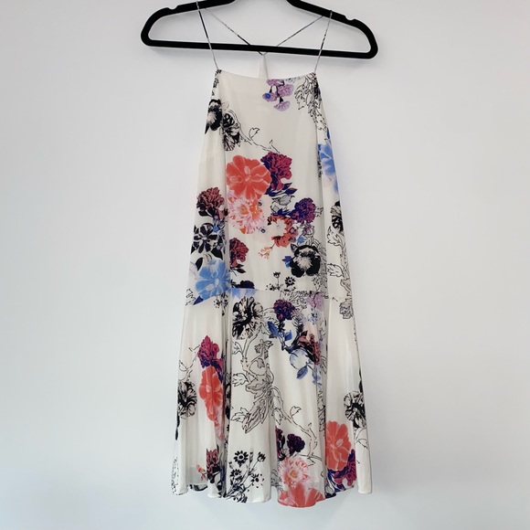 Club Monaco Dresses & Skirts - Club Monaco Floral  Strappy Mini Dress Size 6